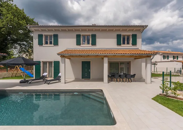 Villa Macan With Private Pool, Sauna & Garden *