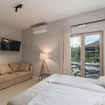 Macan With Private Pool, Sauna & Garden * Rojnići