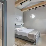 Macan With Private Pool, Sauna & Garden Villa