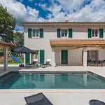 Macan With Private Pool, Sauna & Garden Villa Rojnići