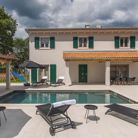 Macan With Private Pool, Sauna & Garden Villa Rojnići
